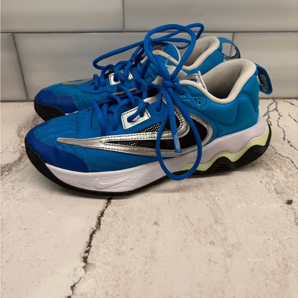 Nike Giannis Immortality 3 Women’s sneakers